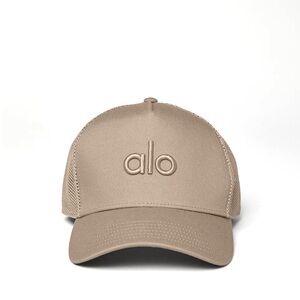Alo Yoga District Trucker Hat